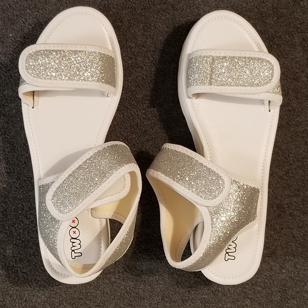 Twoobs platform sandal